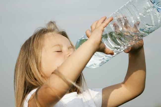 شرب الماء في المنام للعزباء افضل كيف