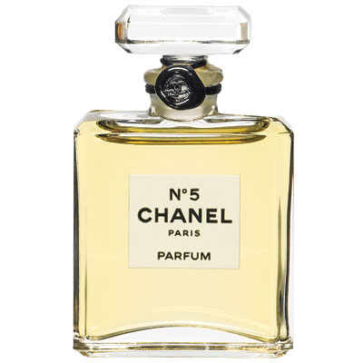 اشهار على عطر