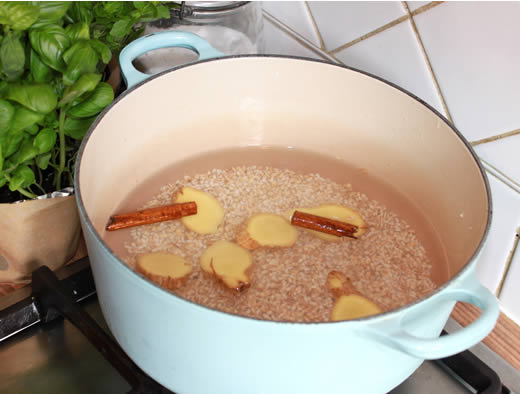 شراب القرفة والزنجبيل Barley Water Pan