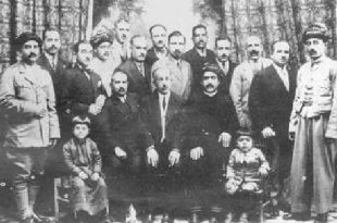 عائلة زياكيل التركية الحقيقية , تعرف على عائله زياكيل التركيه 7cfd76f6c5ce28a94c2b8c2b0f467800 310x205